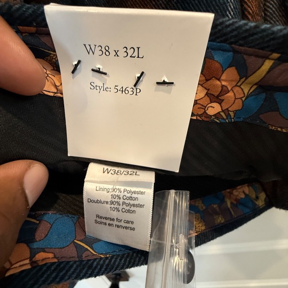 New w tags! Paisley & Gray Slim Fit Bromley Notch fall Suit. 44R, pants-38x32. - Picture 10 of 16
